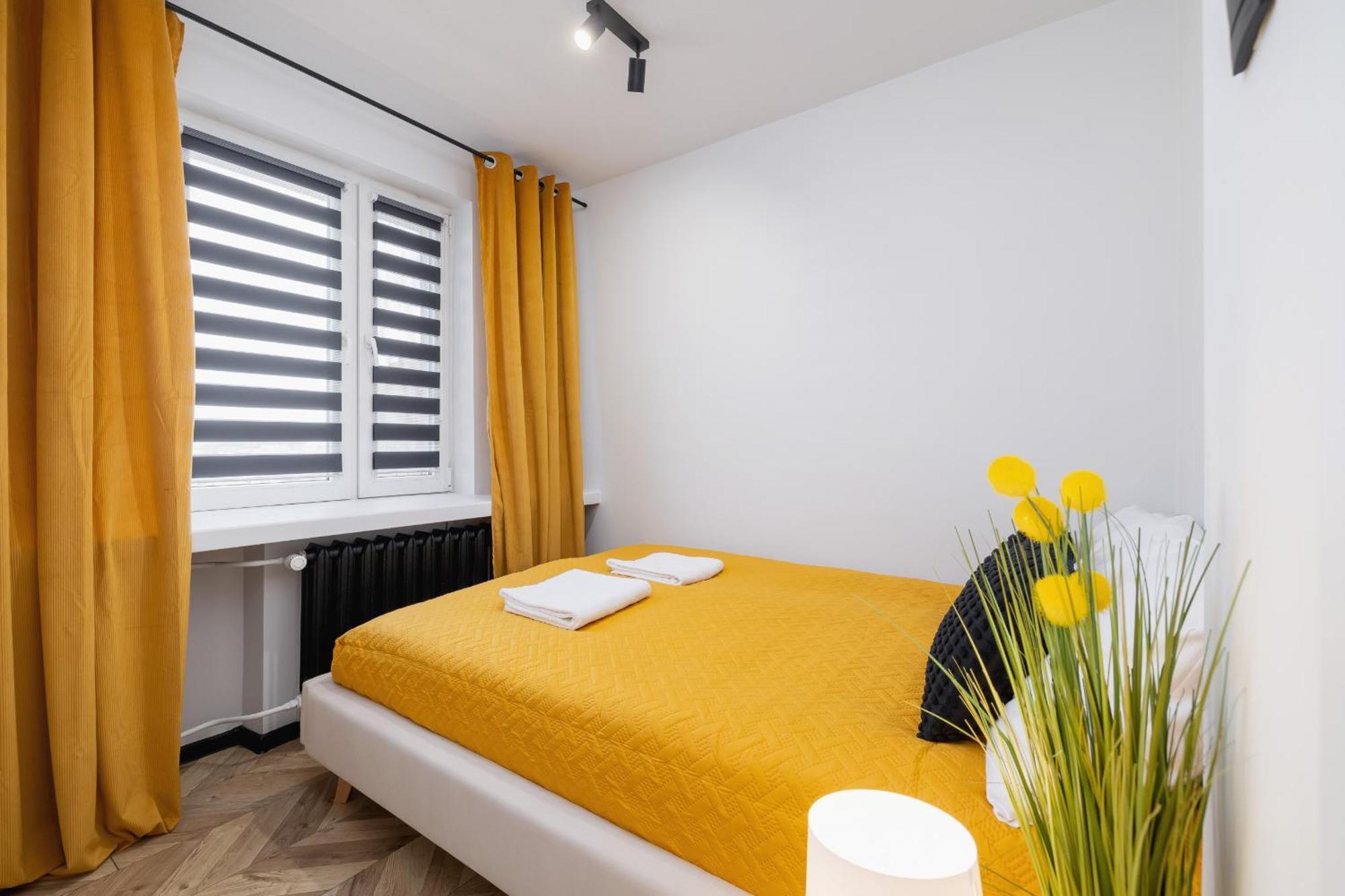 City Center One-Bedroom Apartment With Bathtub By Noclegi Renters Rzeszow Ngoại thất bức ảnh
