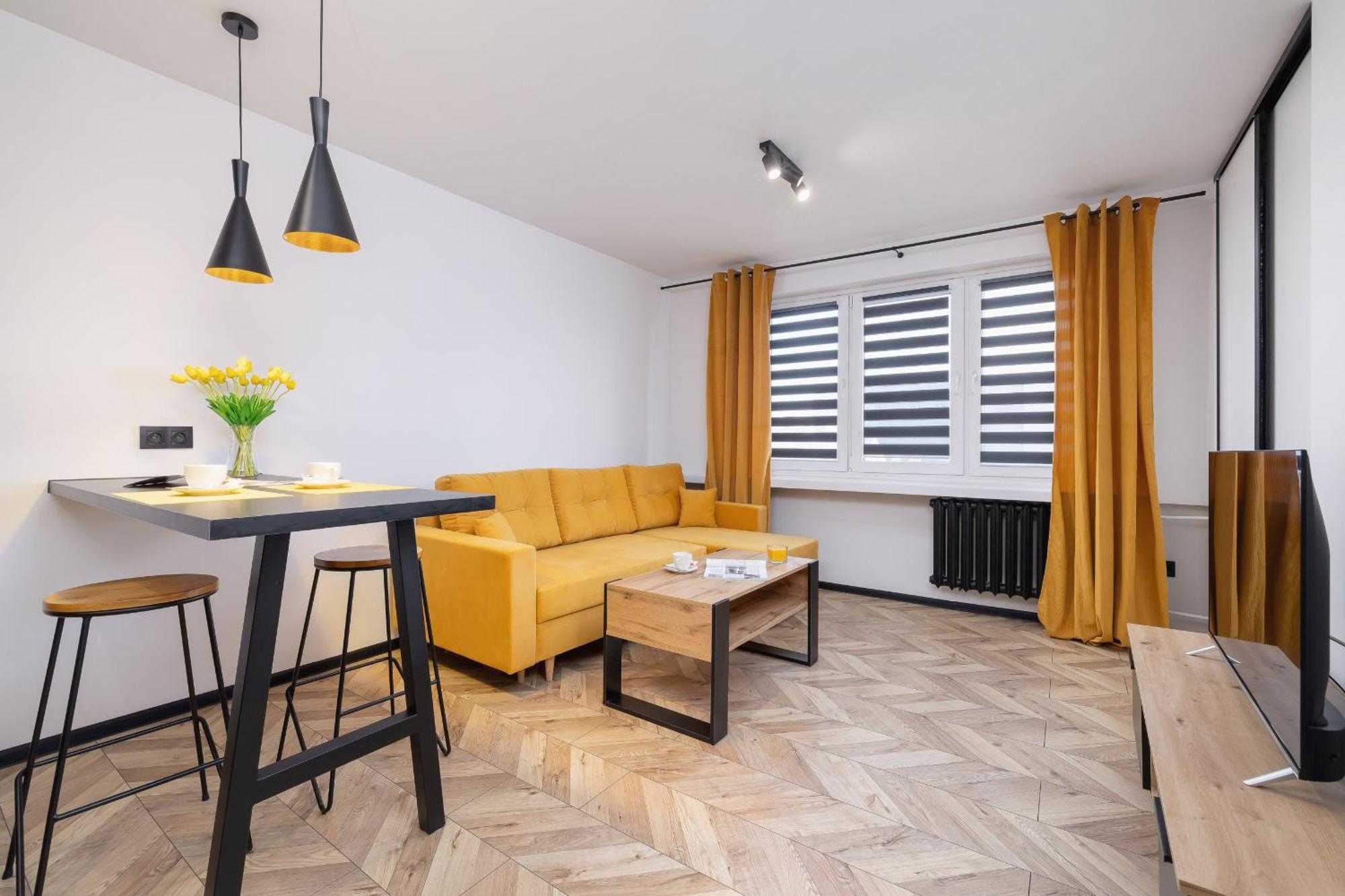 City Center One-Bedroom Apartment With Bathtub By Noclegi Renters Rzeszow Ngoại thất bức ảnh